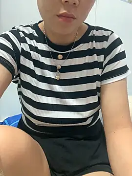 Baby-lovely69 online show from April 12, 11:10 pm