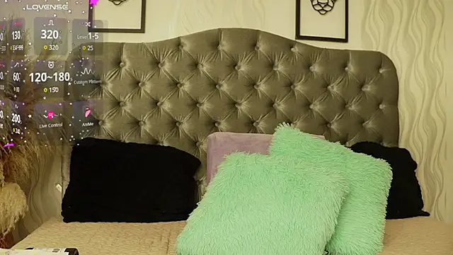 katt eyes  online show from April 13, 1:38 pm