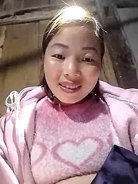 Snapshot of Ella-aa chatting on February 9, 12:53 pm Ella-aa online show from February 9, 12:53 pm