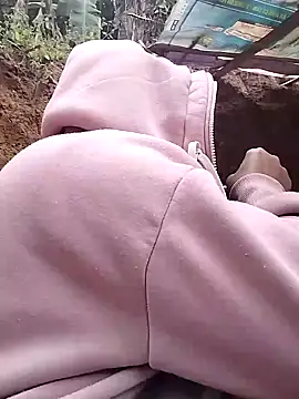 Snapshot of Ella-aa chatting on February 10, 7:12 am Ella-aa online show from February 10, 7:12 am