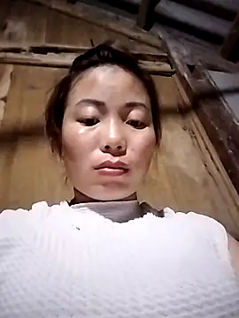 Snapshot of Ella-aa chatting on February 16, 2:35 pm Ella-aa online show from February 16, 2:35 pm