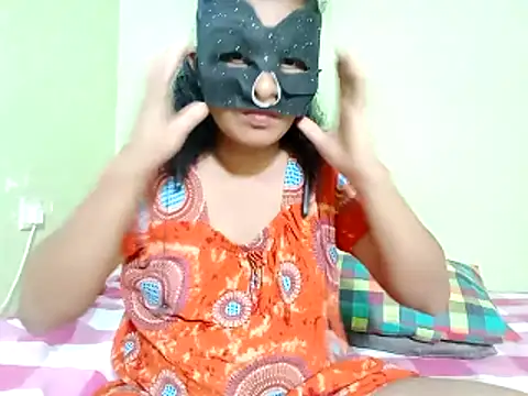 ShaniNsula2026 online show from April 1, 5:21 pm