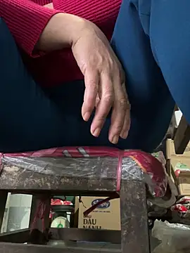 Snapshot of YANINA120 chatting on February 25, 10:03 am YANINA120 online show from February 25, 10:03 am