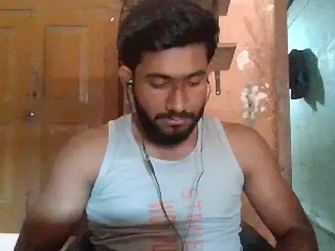Snapshot of LustyDanky chatting on April 29, 6:28 am LustyDanky online show from April 29, 6:28 am