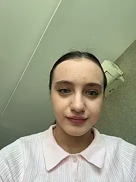 MiaTee online show from April 15, 1:56 am