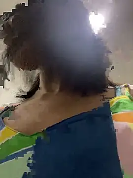 AndiVasquez online show from April 17, 1:14 pm