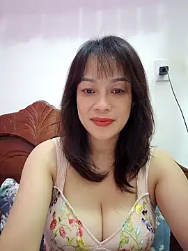 Snapshot of Baby-bigboobs2026 chatting on June 18, 8:13 pm Baby-bigboobs2026 online show from June 18, 8:13 pm
