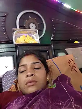 Snapshot of bhavna_pandit chatting on February 14, 11:01 pm bhavna pandit online show from February 14, 11:01 pm