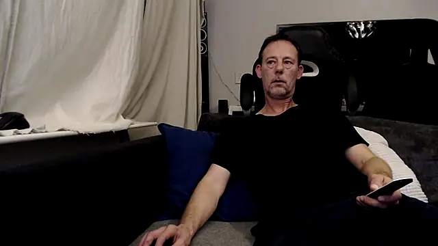 Snapshot of Sexy_Ass_Mike chatting on February 18, 9:33 pm Sexy Ass Mike online show from February 18, 9:33 pm