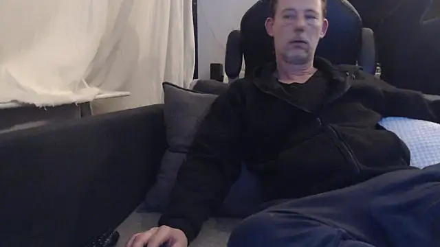 Snapshot of Sexy_Ass_Mike chatting on February 19, 11:12 pm Sexy Ass Mike online show from February 19, 11:12 pm