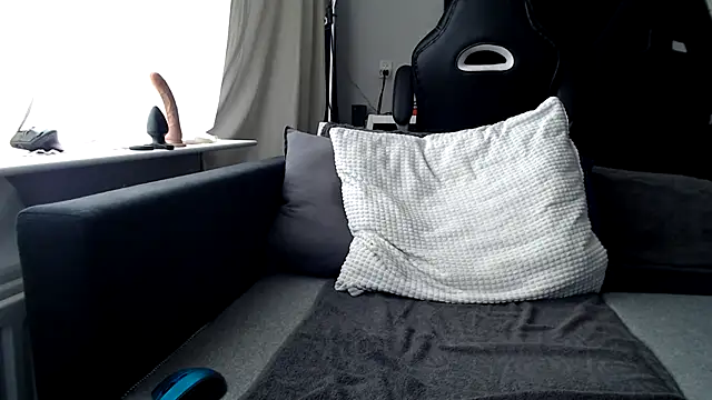 Snapshot of Sexy_Ass_Mike chatting on March 10, 11:37 am Sexy Ass Mike online show from March 10, 11:37 am