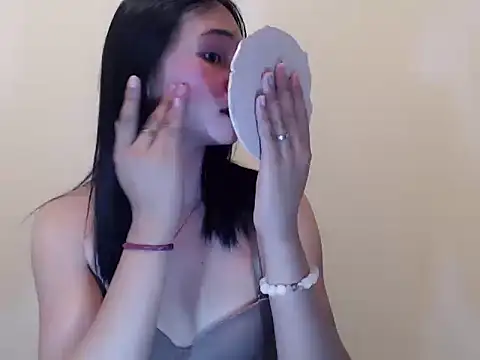 Snapshot of Sinfulrose_ chatting on February 5, 6:51 am Sinfulrose online show from February 5, 6:51 am