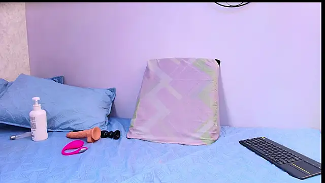 Snapshot of melany_roberts_ chatting on February 10, 3:10 am melany roberts online show from February 10, 3:10 am