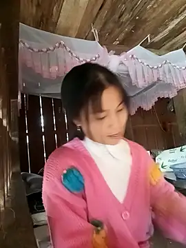 Autumn hot1111 online show from February 19, 3:46 am