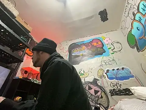 Snapshot of gothboiplzty chatting on February 9, 6:17 am gothboiplzty online show from February 9, 6:17 am