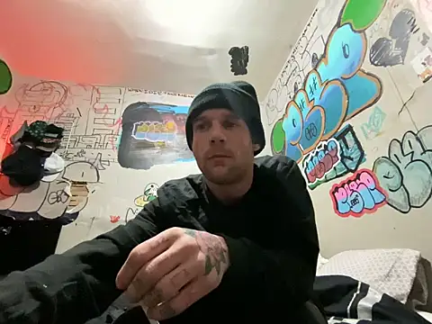 Snapshot of gothboiplzty chatting on February 13, 6:20 am gothboiplzty online show from February 13, 6:20 am