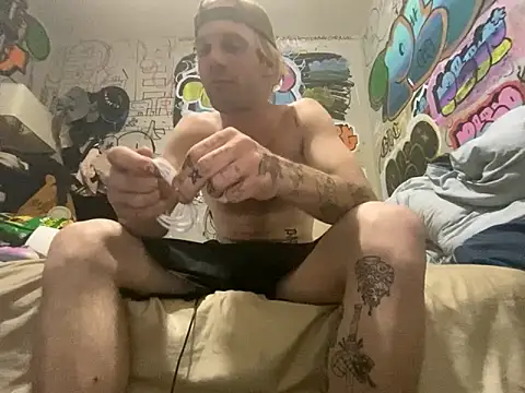gothboiplzty online show from June 10, 4:23 am