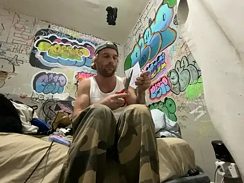 gothboiplzty online show from June 20, 4:37 am