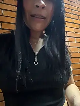 Snapshot of cristal__violetaa chatting on February 13, 3:13 am cristal violetaa online show from February 13, 3:13 am