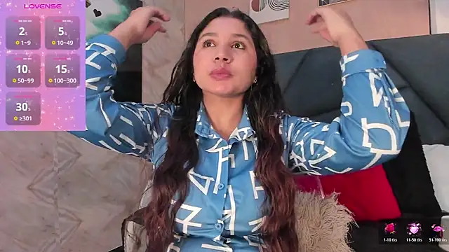 Victoria Rosee online show from March 31, 1:00 pm