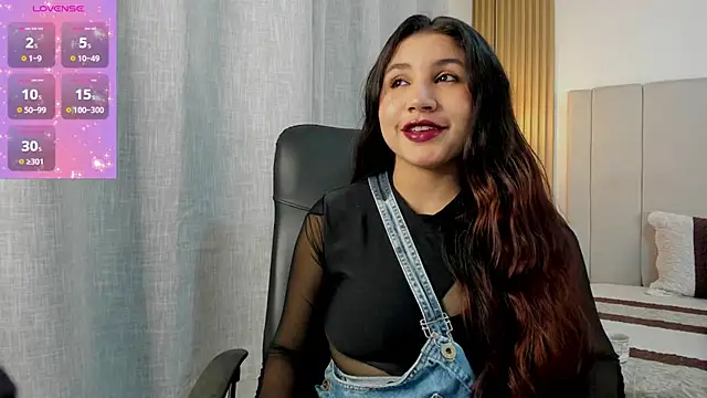 Victoria Rosee online show from April 11, 12:53 pm