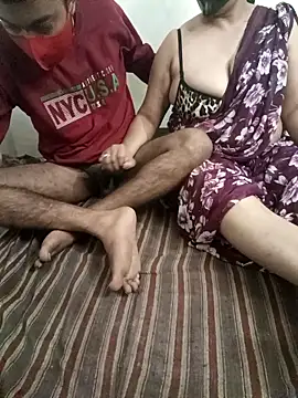 Ruby1hot2 online show from March 19, 3:49 pm