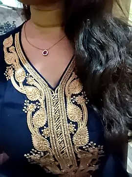 Snapshot of PARI51 chatting on February 28, 8:43 pm PARI51 online show from February 28, 8:43 pm