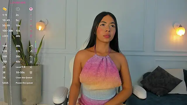 Snapshot of Lia_Velez_ chatting on February 19, 3:24 am Lia Velez online show from February 19, 3:24 am