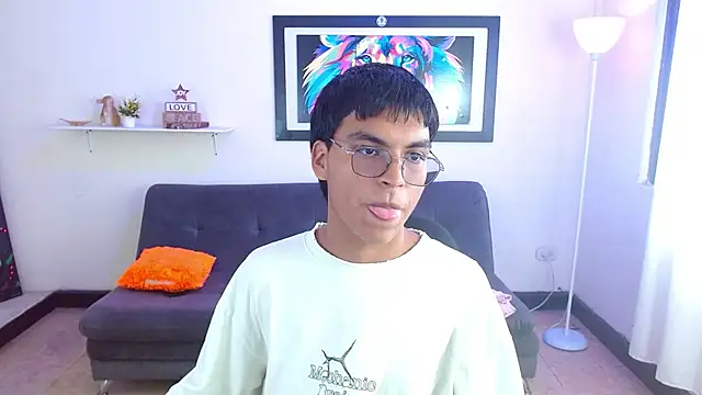 Maecum18 online show from April 14, 9:10 pm