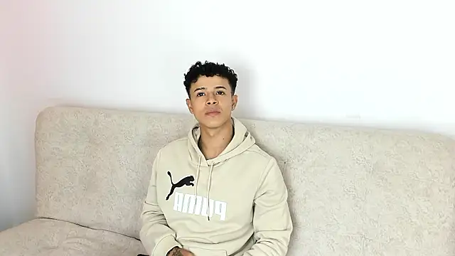  Alex Colton online show from February 3, 10:04 pm