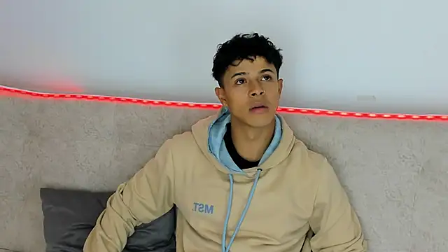  Alex Colton online show from March 2, 10:16 pm