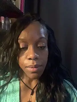 Snapshot of NatalieGainer_goodies chatting on May 3, 12:22 pm NatalieGainer goodies online show from May 3, 12:22 pm
