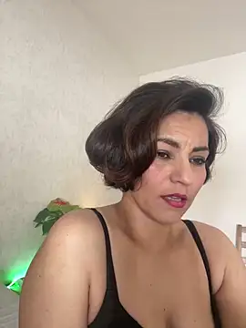 Snapshot of eva_luz chatting on February 17, 11:18 am eva luz online show from February 17, 11:18 am