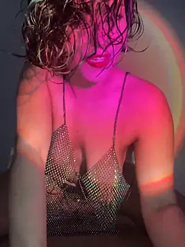 eva luz online show from May 21, 6:37 pm