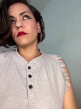 eva luz online show from May 28, 5:32 pm