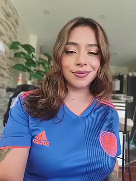 Snapshot of foxxy_lover chatting on June 11, 4:27 pm foxxy lover online show from June 11, 4:27 pm