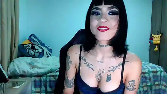 Snapshot of lilith_dior chatting on July 11, 3:31 am lilith dior online show from July 11, 3:31 am