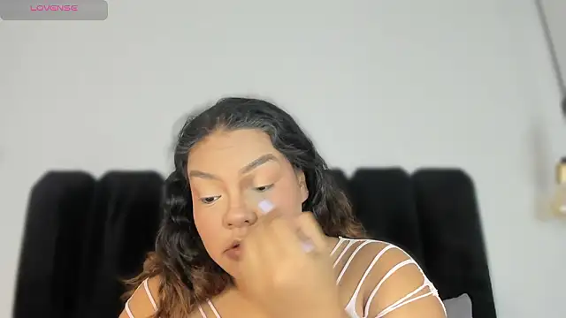 Amaranoir- online show from March 11, 3:56 am