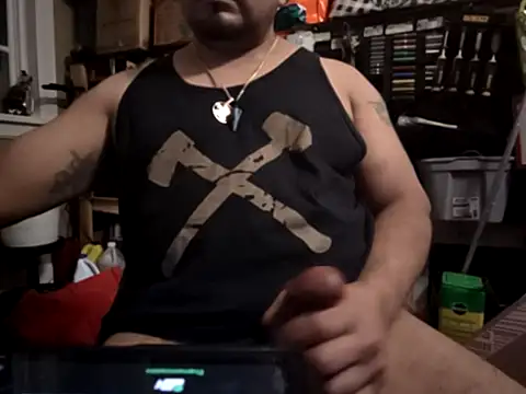 Snapshot of bischo666 chatting on March 1, 7:10 am bischo666 online show from March 1, 7:10 am