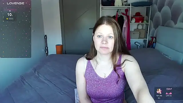 Snapshot of Aleksasamuii chatting on February 23, 6:33 am Aleksasamuii online show from February 23, 6:33 am