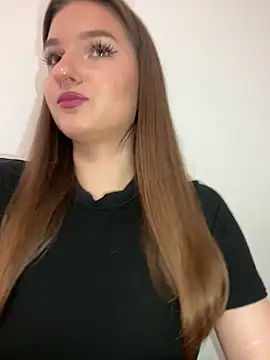 Snapshot of Green_eyes_lady chatting on February 19, 12:34 pm Green eyes lady online show from February 19, 12:34 pm