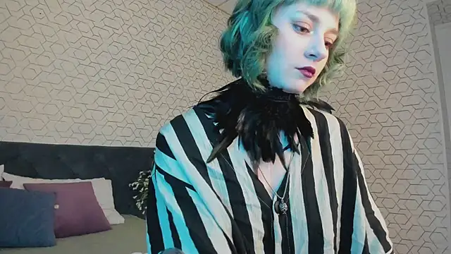 Snapshot of Scarle_Whisper chatting on May 11, 9:26 am Scarle Whisper online show from May 11, 9:26 am
