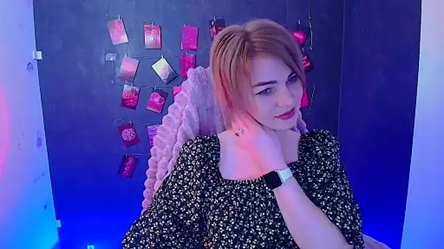 Snapshot of CuttieEmma chatting on February 13, 12:34 pm CuttieEmma online show from February 13, 12:34 pm