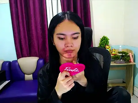 devine goddess online show from April 18, 1:04 pm