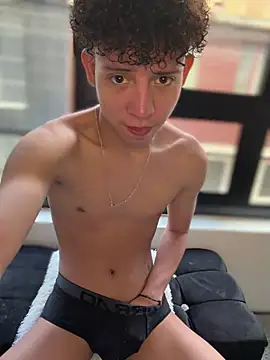 yoursexyjose online show from February 26, 7:13 pm