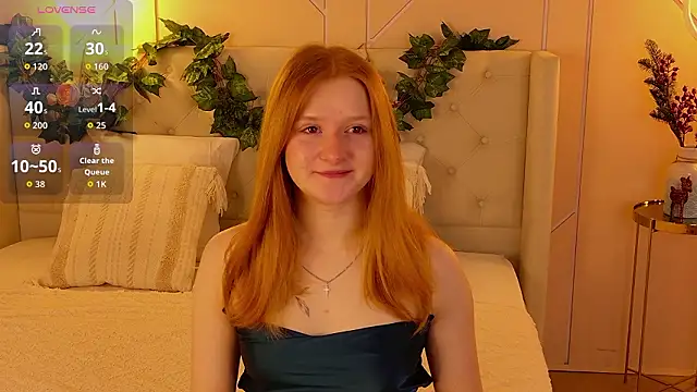 Snapshot of AmandaWatts chatting on February 1, 5:06 am AmandaWatts online show from February 1, 5:06 am