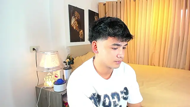 Snapshot of spoiledmycock chatting on February 3, 8:19 am spoiledmycock online show from February 3, 8:19 am