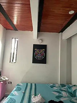 Snapshot of Luna_bigtitss777 chatting on February 5, 7:07 pm Luna bigtitss777 online show from February 5, 7:07 pm