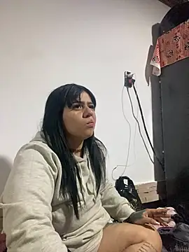 Snapshot of Luna_bigtitss777 chatting on February 16, 2:18 am Luna bigtitss777 online show from February 16, 2:18 am