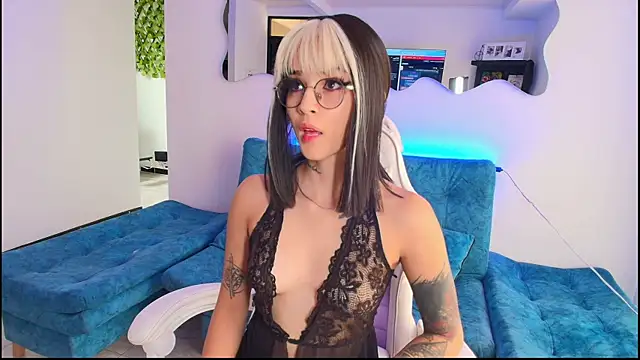 Giaa Moretii online show from April 19, 2:49 pm